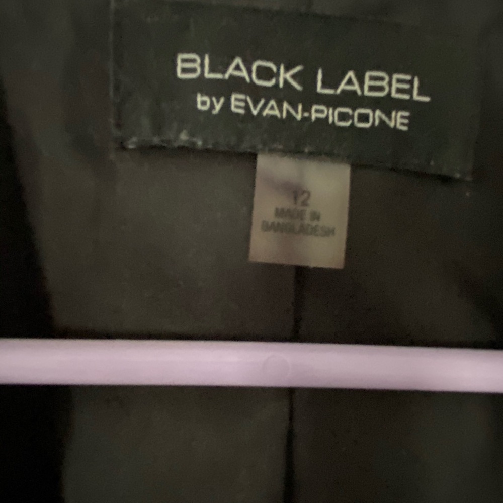 Blazer - Picture 3 of 3